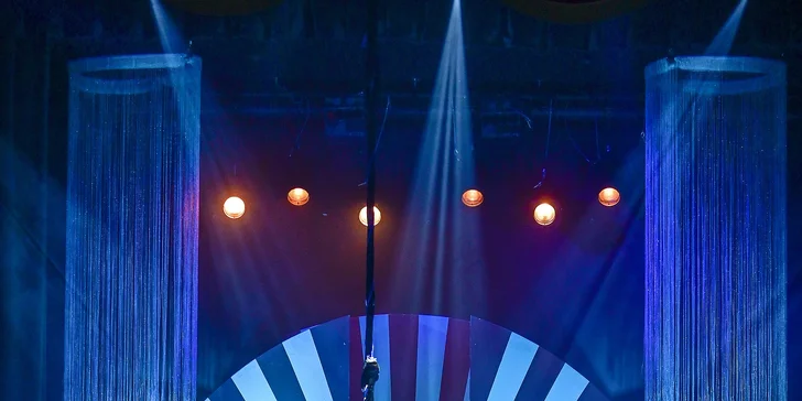 Dvě vstupenky na jedinečné varieté vystoupení Kabaretní Féerie