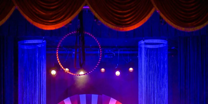 Dvě vstupenky na jedinečné varieté vystoupení Kabaretní Féerie