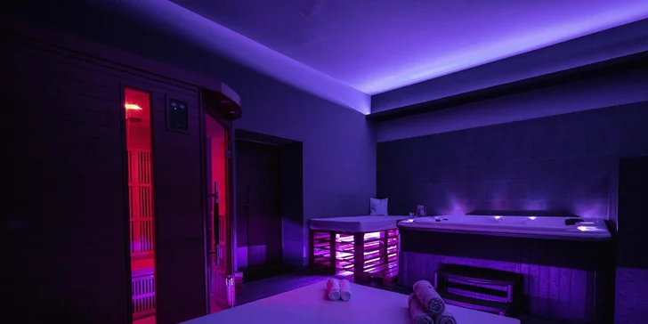 Relax uprostřed Plzně: 120 min. v privátním wellness i s lahví vína pro 2 osoby