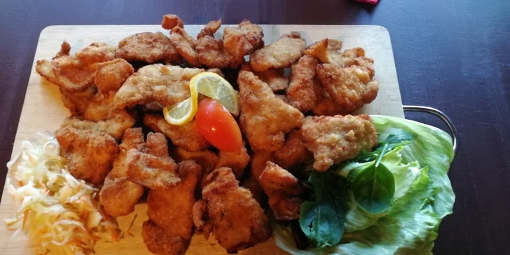 Skvělá bašta: 1 kg mixu řízečků ve Starosuchdolské restauraci