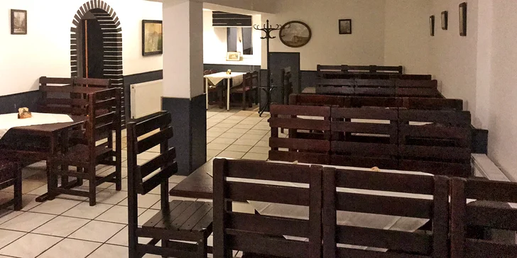 Skvělá bašta: 1 kg mixu řízečků ve Starosuchdolské restauraci