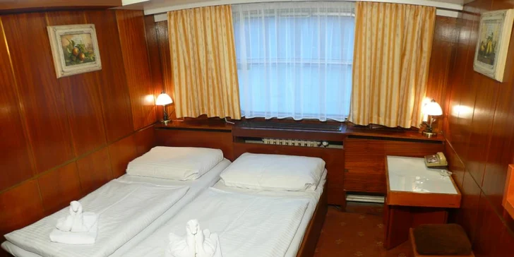 3 dny na vlnách Vltavy v srdci Prahy se snídaní a romantickou večeří