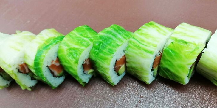 2hod. asijská hostina: running sushi plné dobrot pro dospělého