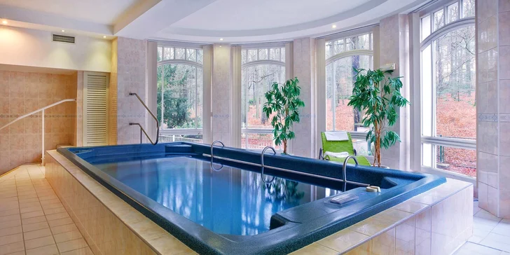Odpočiňte si v Mariánských Lázních: 4* hotel, polopenze i wellness procedury