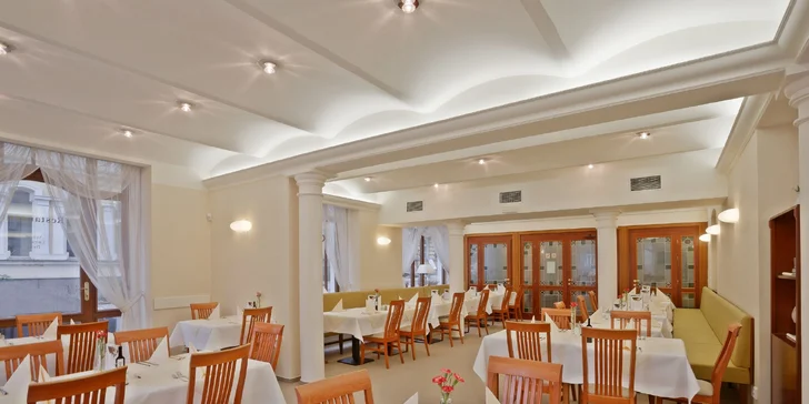 Odpočiňte si v Mariánských Lázních: 4* hotel, polopenze i wellness procedury