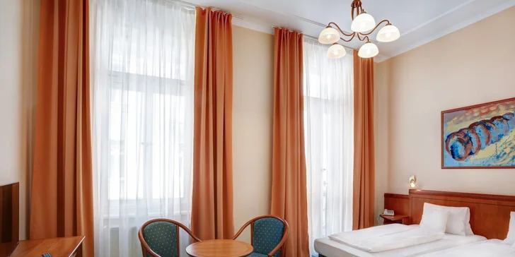 Odpočiňte si v Mariánských Lázních: 4* hotel, polopenze i wellness procedury