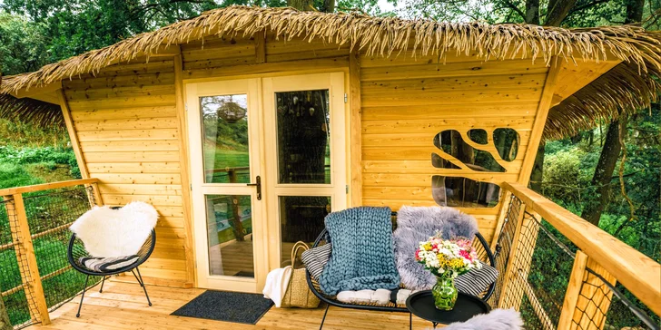 Pobyt se snídaní v plně vybaveném treehousu na jihu Čech: žádná elektřina ani Wi-Fi, jen božský klid