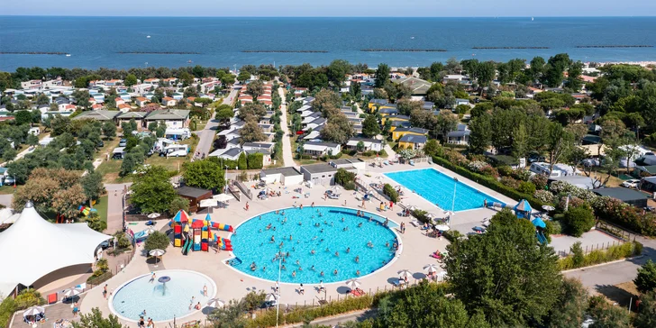 Italské Lido di Pomposa: mobilní domek pro 5 osob, kemp s vlastní pláží a s bazény