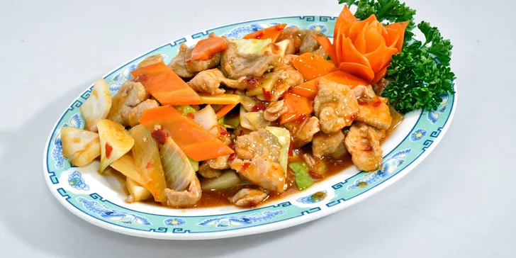 Čínská restaurace v 18. patře: dárkový voucher na menu v hodnotě 400 Kč