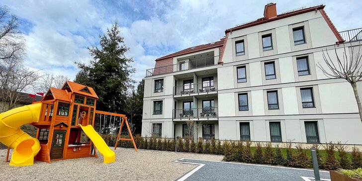 V páru, s rodinou či partou za odpočinkem: moderní apartmány v polském lázeňském městečku 15 km od hranic