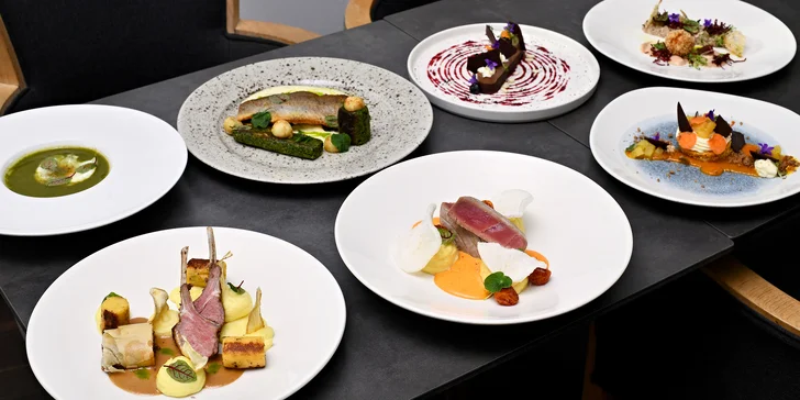 Restaurace v 7. patře Tančícího domu: 3chodové menu pro 2 osoby, hlavní chod dle výběru