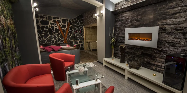 Romantika v privátním wellness: krb, sauna a vířivka na 2 hod. až celou noc