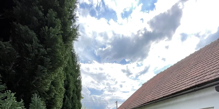 Dovolená jako u babičky na vsi: chalupa pro rodinu či partu přátel nedaleko Olomouce, Bouzova a Macochy