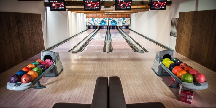 Hodina aktivní zábavy: bowling i se zapůjčením bot až pro 6 hráčů