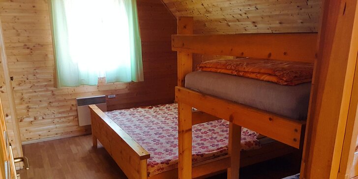 Túry i grilovačka v Jeseníkách: vybavené chaty u Pradědu až pro 11 osob