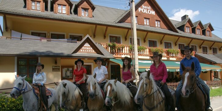 Turistika i jízda na koni v Hostýnských Vrších