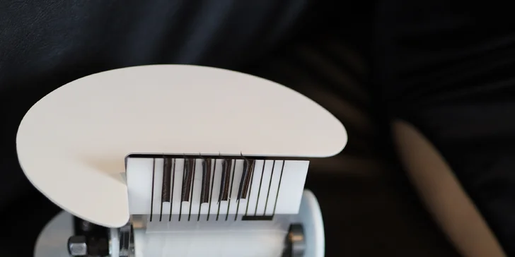 Prodloužení řas vybranou metodou či laminace obočí včetně barvení