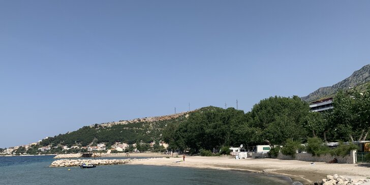 Na 8 dní k moři do Chorvatska: pobyt v karavanu na Omišské riviéře