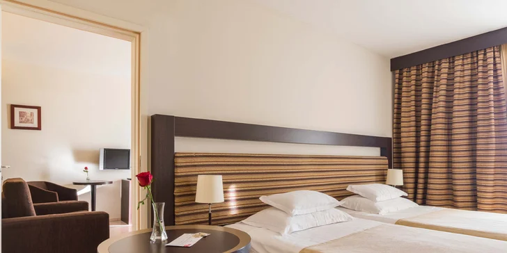 Chorvatský Umag: 4* resort s bazény a aquaparkem, jídlo i pití, 200 m na pláž a děti zdarma