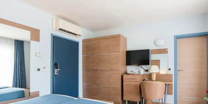 Chorvatský Umag: 4* resort s bazény a aquaparkem, jídlo i pití, 200 m na pláž a děti zdarma