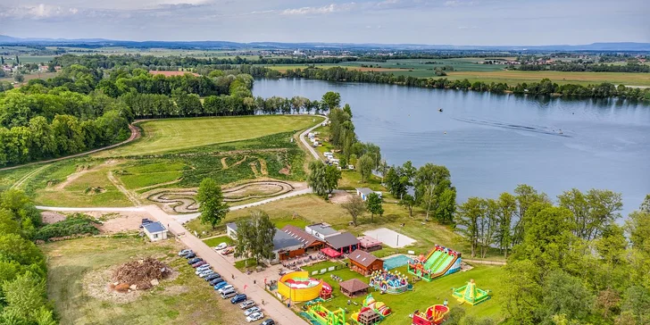 Vznášejte se nad vodou jako superhrdinové: let na flyboardu pro 1 i 2 osoby