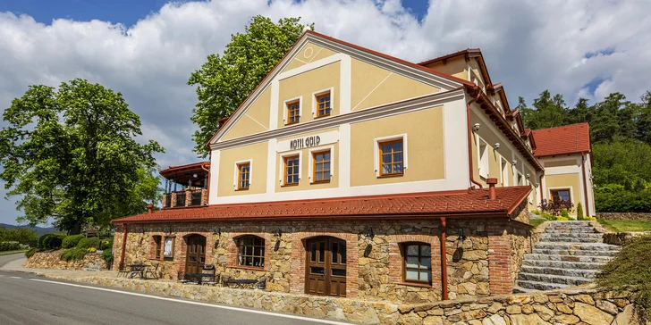 Romantika na jihu Čech: pobyt s jídlem, vstupem do muzea i privátním wellness v oceňovaném hotelu