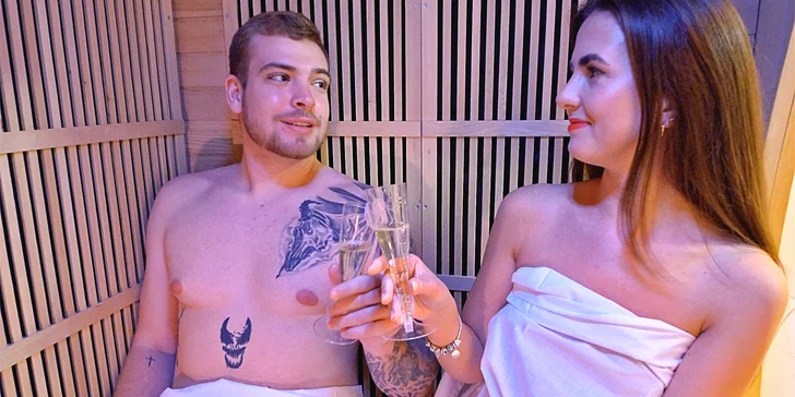 Romantická noc v privátním wellness s vířivkou a infrasaunou pro dva