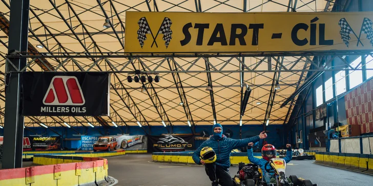 10min. jízdy na motokárách a farmářská grilovaná kuřata