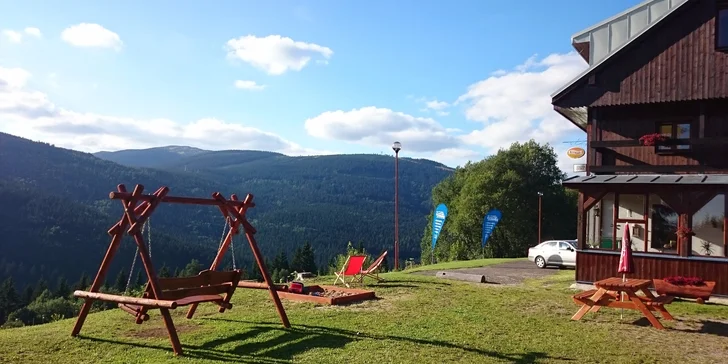 Aktivní dovolená ve Špindlu: penzion s polopenzí a saunou