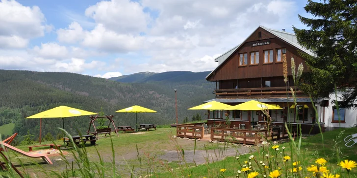 Aktivní dovolená ve Špindlu: penzion s polopenzí a saunou