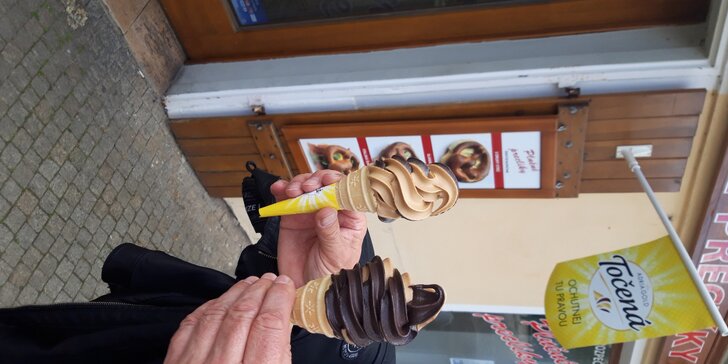 Prima osvěžení: točená zmrzlina do kornoutu či kelímku v centru Plzně