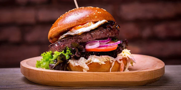 Otevřený voucher až na 2000 Kč na cokoliv v Tom's Burger Hybernská
