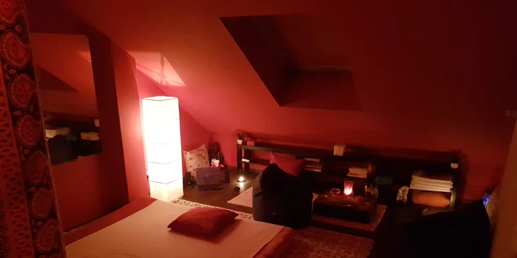 Odpočinek pro tělo: 2 hodiny péče s peelingem, zábalem i masáží