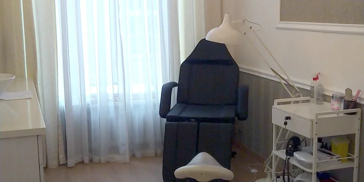 Krásný pohled: prodloužení řas metodou řasa na řasu