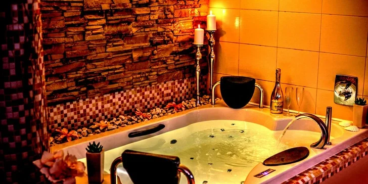 Wellness romantika a občerstvení pro dva: Hradec, Pardubice, Lázně Bohdaneč nebo Štiřín
