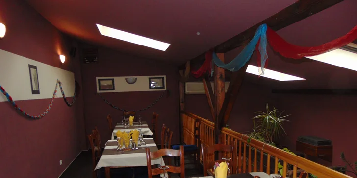 Zajděte si na exotickou večeři: pestré indické menu Sampler pro dva