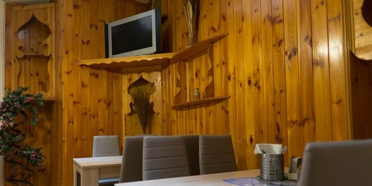 Pořádně vypečené posezení: dvě 950gramová pečená přední vepřová kolena