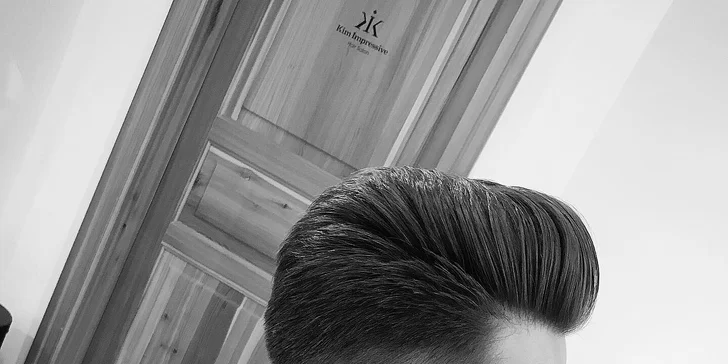 Akademický pánský střih pod dohledem profesionálního školitele