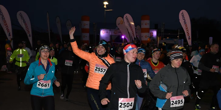 Night Run ve městě dle výběru: startovné na jeden z nej nočních běhů i občerstvení na trase