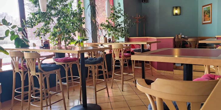 Sushi sety s 32 až 53 ks: krab, krevety, tuňák, okurka, avokádo i losos