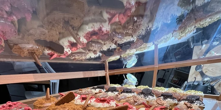 Káva a donut dle výběru pro jednoho nebo dva mlsouny