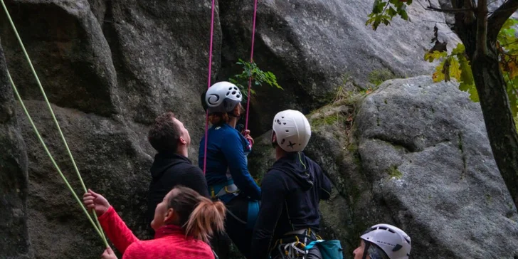 Adventure kurz skalního lezení pro 1 osobu: 6–8 hod. teorie i praxe
