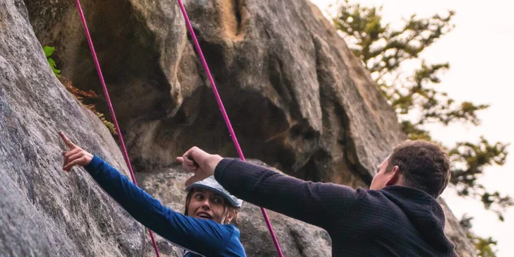 Adventure kurz skalního lezení pro 1 osobu: 6–8 hod. teorie i praxe