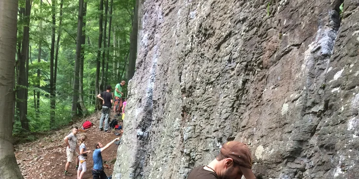 Adventure kurz skalního lezení pro 1 osobu: 6–8 hod. teorie i praxe