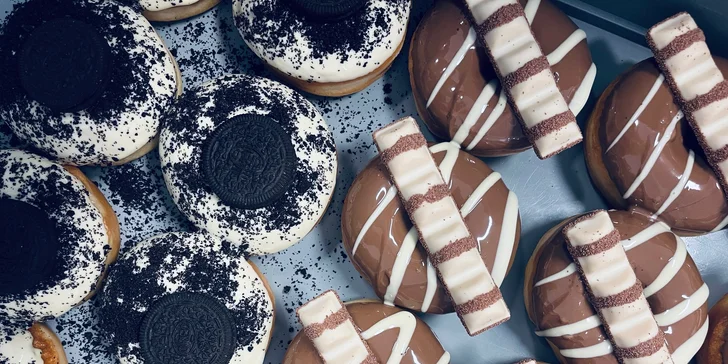 Káva a donut dle výběru pro jednoho nebo dva mlsouny