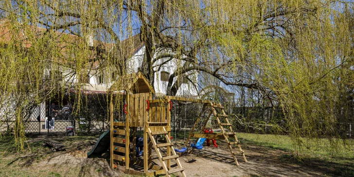 Pobyt na farmě kousek od Znojma: 2 noci až 14 dní i se snídaní či polopenzí a projížďkou v koňském sedle