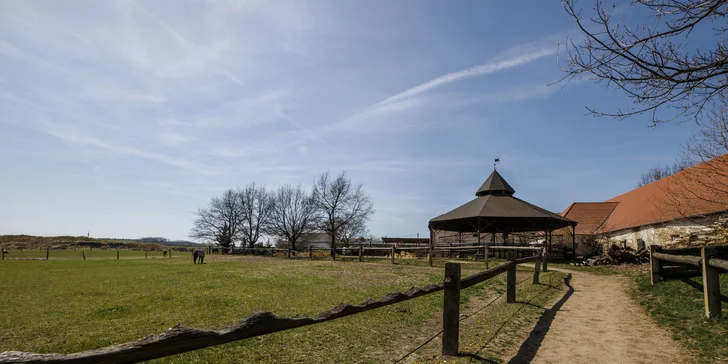 Pobyt na farmě kousek od Znojma: 2 noci až 14 dní i se snídaní či polopenzí a projížďkou v koňském sedle