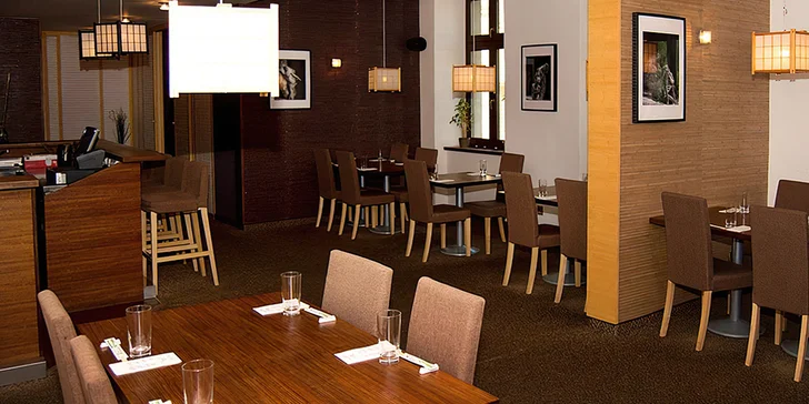 Sushi set z 28 kousků pro 2 osoby: Omakase aneb výběr šéfkuchaře