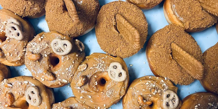 Káva a donut dle výběru pro jednoho nebo dva mlsouny