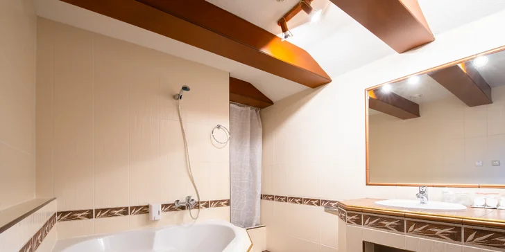 Relaxační pobyt s polopenzí, vstupy do sauny, bazénu i termálního koupaliště